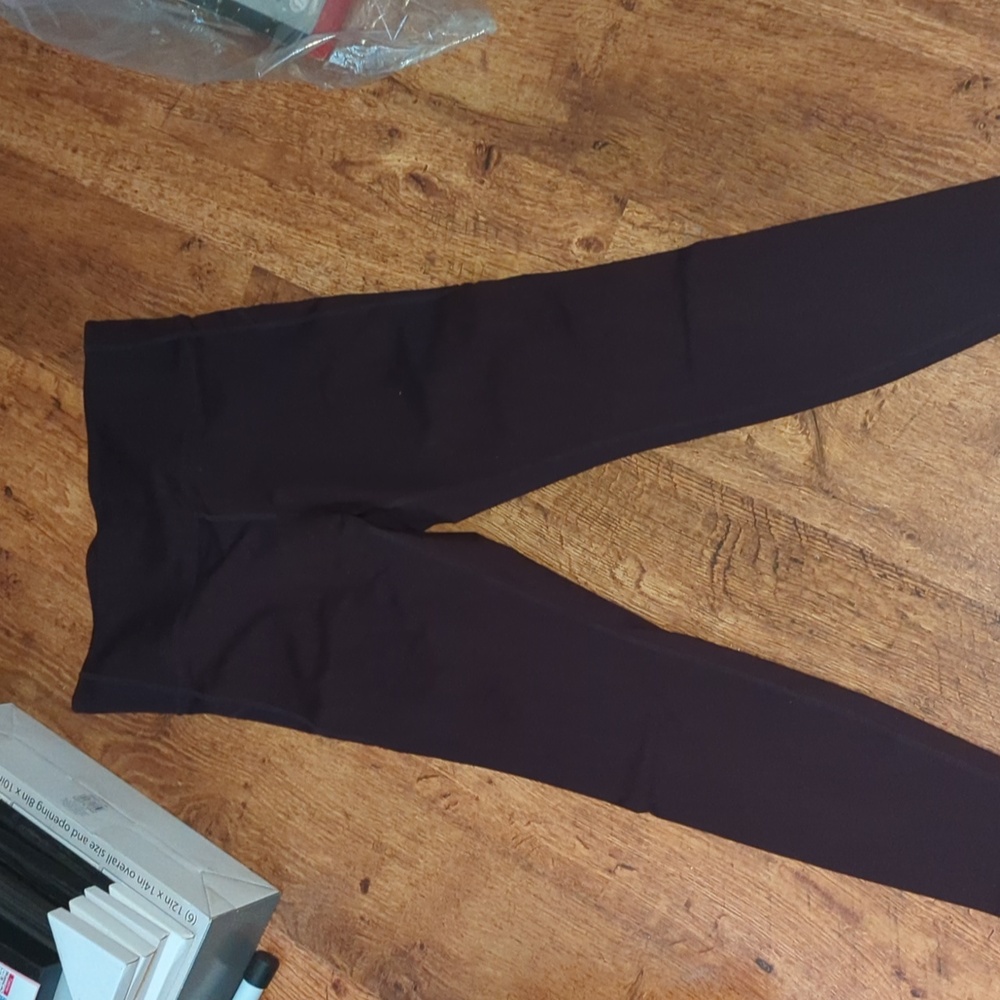 Gap fit leggings